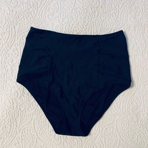 High Wasted Black Aerie Bottoms